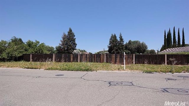 2nd image of 545 Buena Tierra Dr