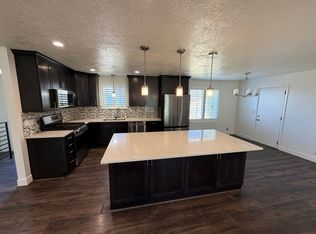 286 Paulette Way, Farmington, UT 84025