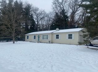 107 Fairview Dr, Roscommon, MI 48653