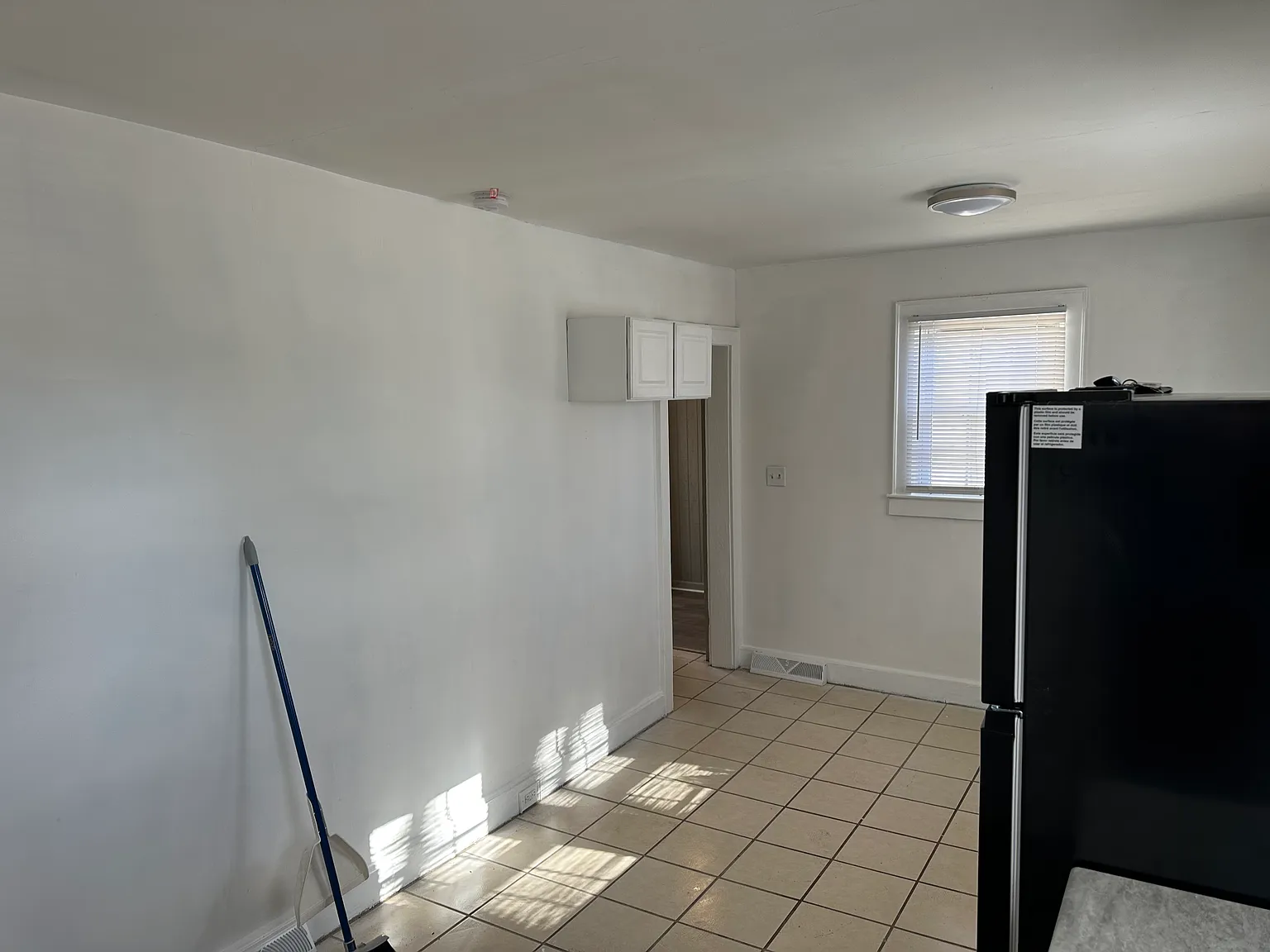 2 bed, 955 sqft, $1,300 — Photo 4