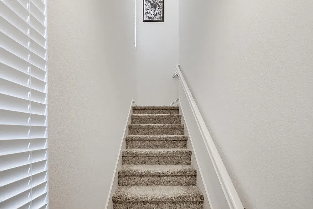 2 bed, 2.5 bath, 1141 sqft, $3,700 — Photo 4