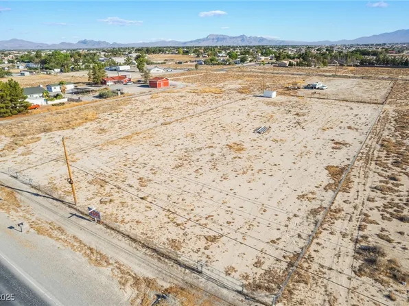 2330 E Gamebird Rd, Pahrump, NV 89048