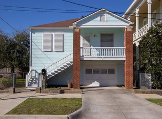 703 12th St, Galveston, TX 77550