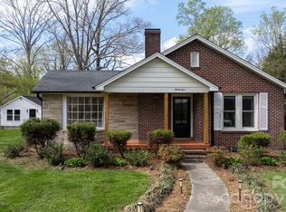 95 18th Ave NW, Hickory, NC 28601