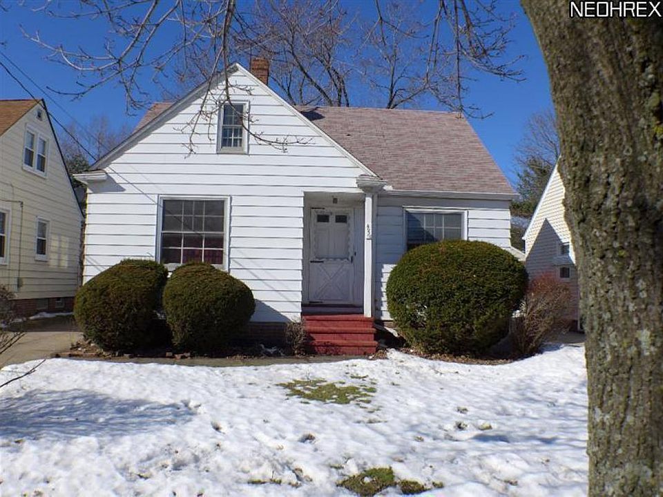 1st image of 4276 W 140th St