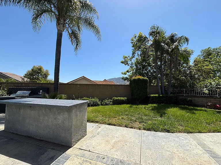5530 Elderberry Ln — Photo 28