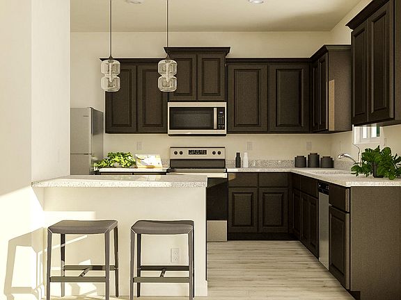 Gorgeous kitchen - These images may be representative and include after market items.