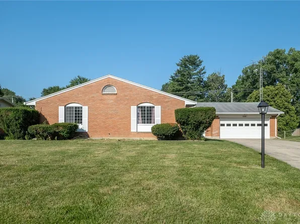 5161 Cloudsdale Dr, Dayton, OH 45440