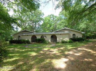 1083 Highway 35 S, Sandy Hook, MS 39478