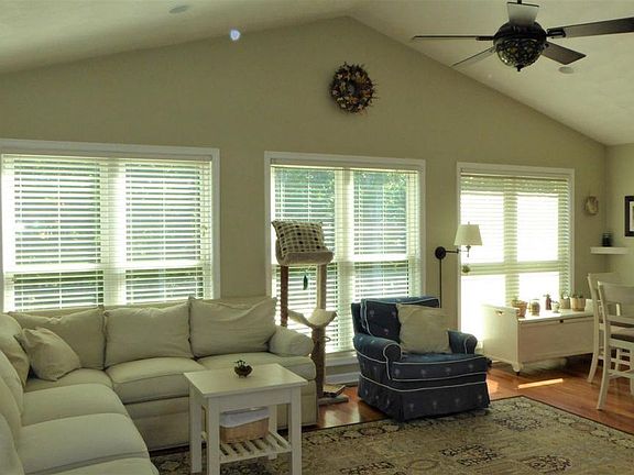 2nd image of 3065 Bluewater Dr