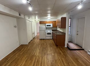 916 N Calvert St APT 2R, Baltimore, MD 21202