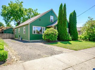 723 SE Miller Ave, Dallas, OR 97338