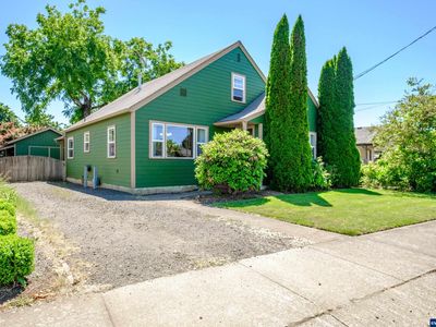 723 SE Miller Ave, Dallas, OR, 97338