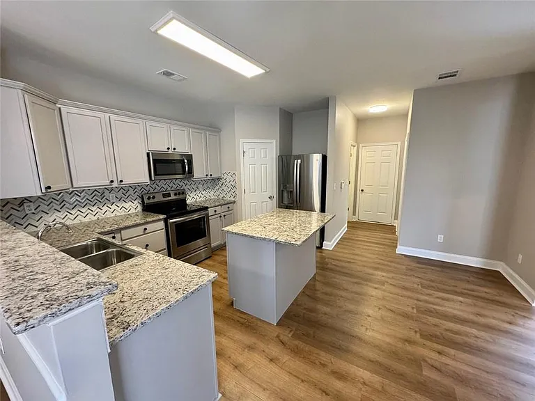 2662 Pierce Brennen Ct — Photo 9