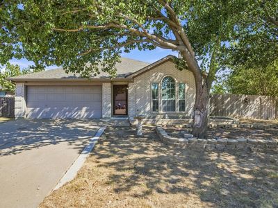 1300 Meadowbrook Ln, Crowley, TX, 76036