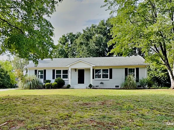 547 Whitethorn Dr, Gastonia, NC 28054
