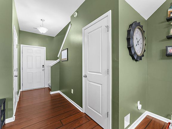 4th image of 144 Brookhaven Rd