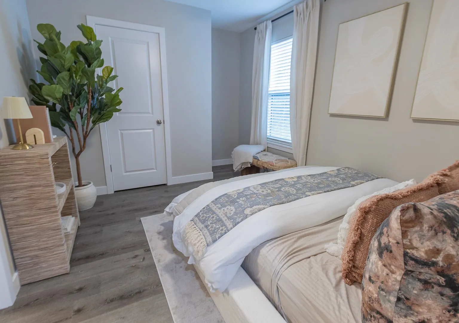 Brand New Construction 3 Bed + 2.5 Bath, Modern Home w/ Basement — Photo 2