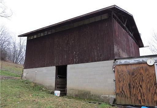2nd image of 1635 Squaw Run Rd