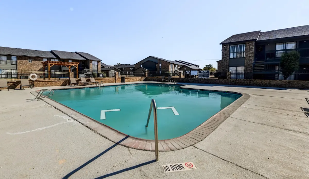 Sunset Apartments — Photo 1