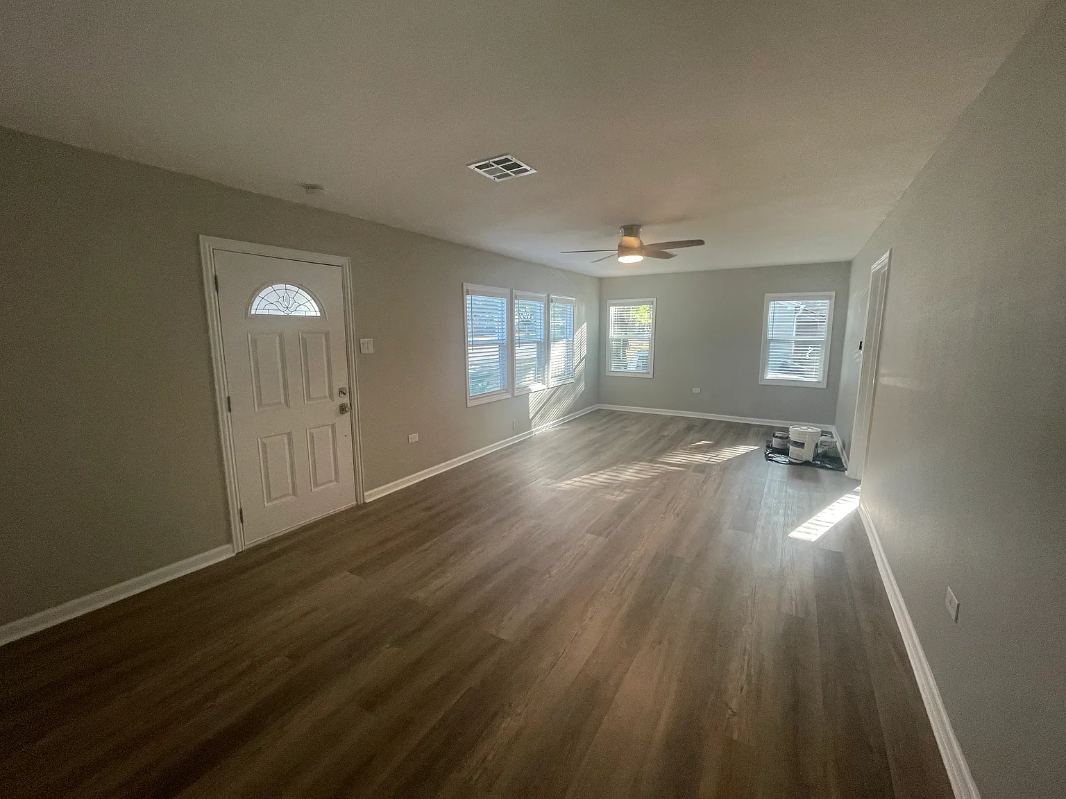 3 bed, 1192 sqft, $1,750 — Photo 4