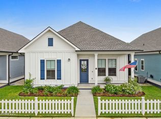 513 Dunbar Ct, Bay Saint Louis, MS 39520