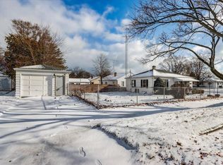 2830 Wellington Dr, Racine, WI 53403