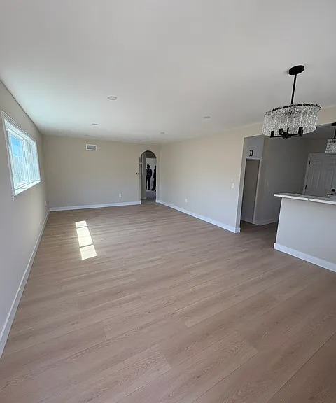 4045 W 166th St #1 — Photo 3