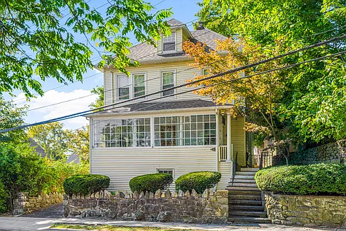 49 Weaver St Photo 1
