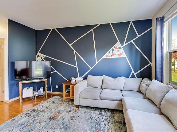 4th image of 1325 Remington Dr #3