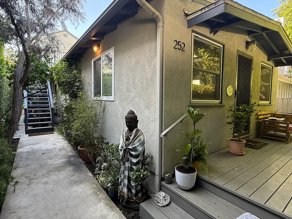 252 Horizon Ave
