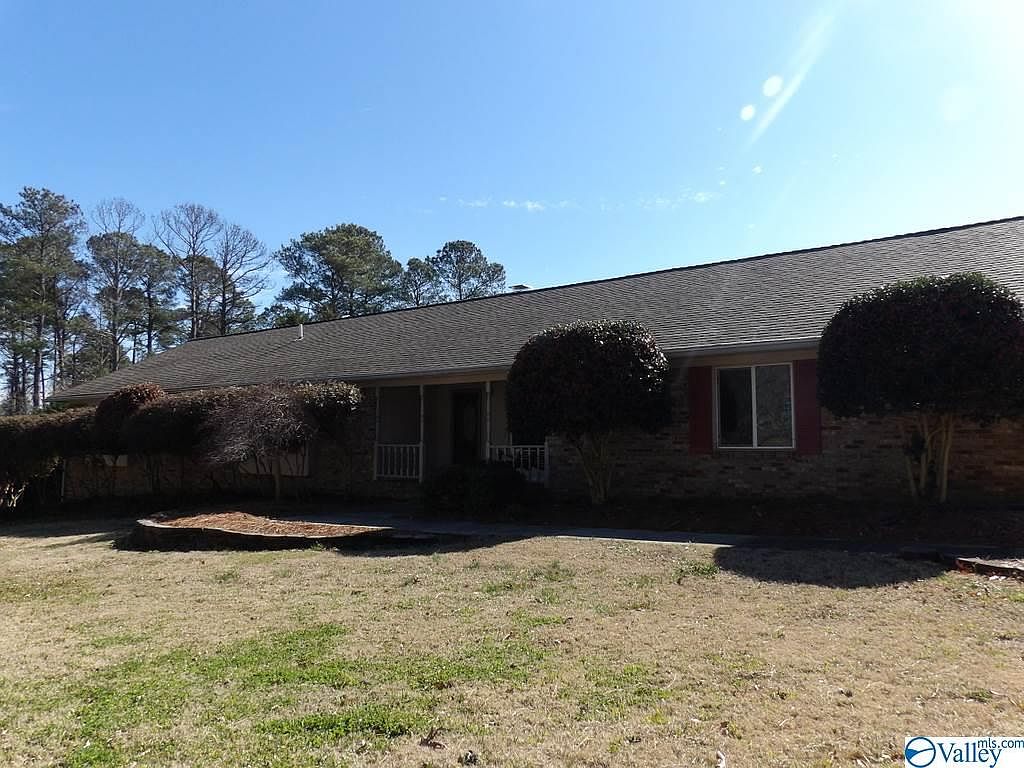 5005 Neely Ave Guntersville Al 35976 Mls 1774275 Zillow