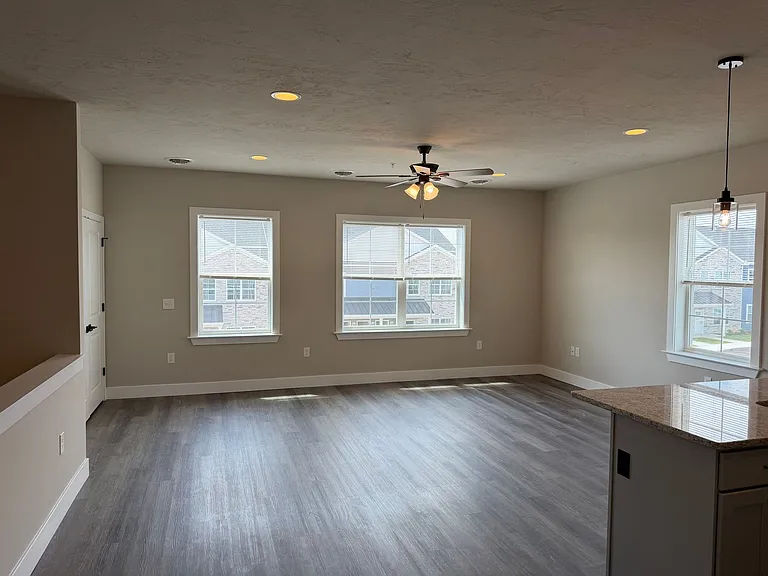Salem Run Apartments Phase 2 — Photo 423