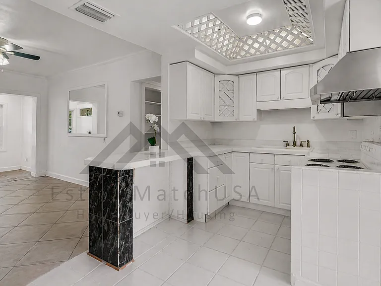 1512 Stevensons Dr — Photo 12