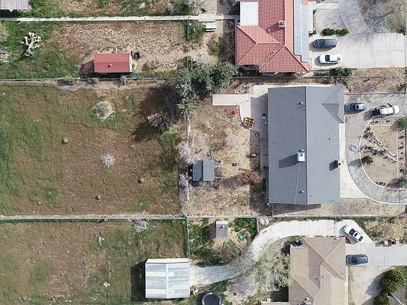 4th image of 9393 Hickory Ave