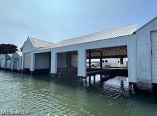 444 Hasting Dr, Sandusky, OH