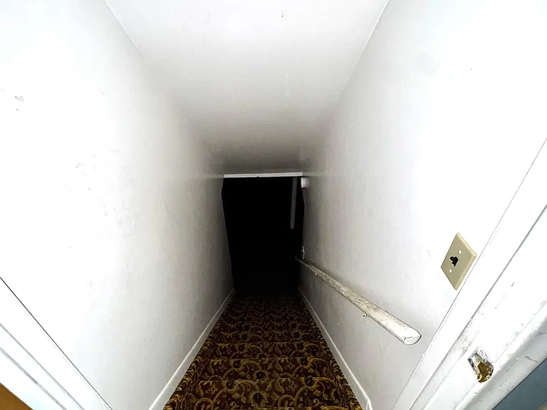 10922 Chicago Rd — Photo 26