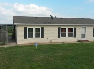 752 E 550th Rd, Lawrence, KS 66047