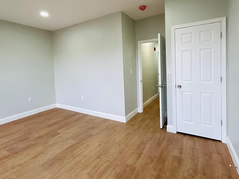 1416 S Broad St #3 — Photo 16
