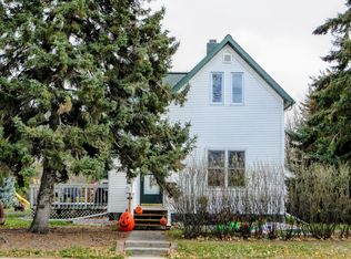 1112 Broadway St N, Crookston, MN 56716