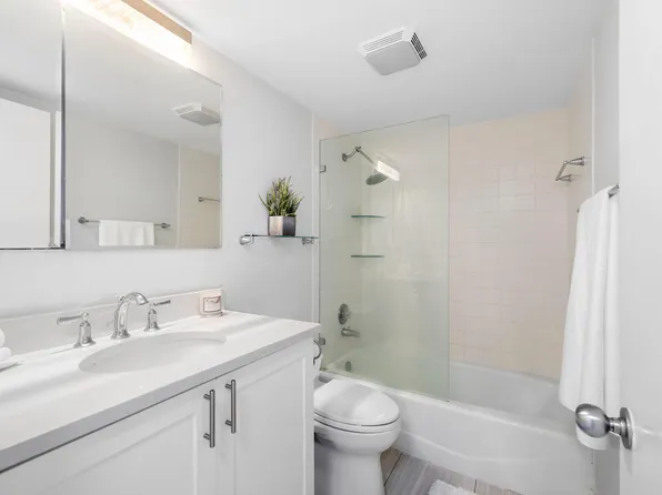 1100 SE 5th Court #4, Pompano Beach, FL 33060