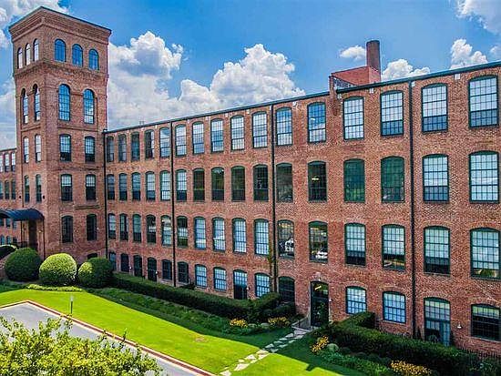 2nd image of 400 Mills Ave