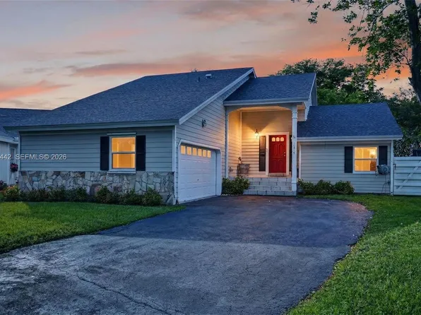 14914 SW 142nd Pl, Miami, FL 33186