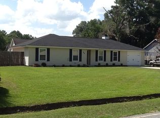 11 Douglas Ct, Bloomingdale, GA 31302