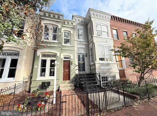 307 4th St NE, Washington, DC 20002