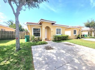 12263 SW 214th Ln, Miami, FL 33177
