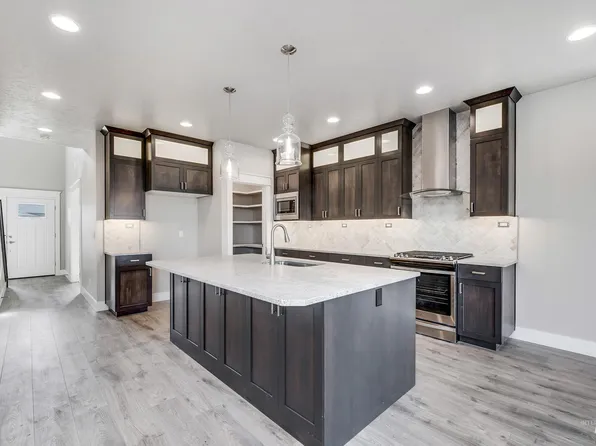 470 E Claymont Ct, Meridian, ID 83642