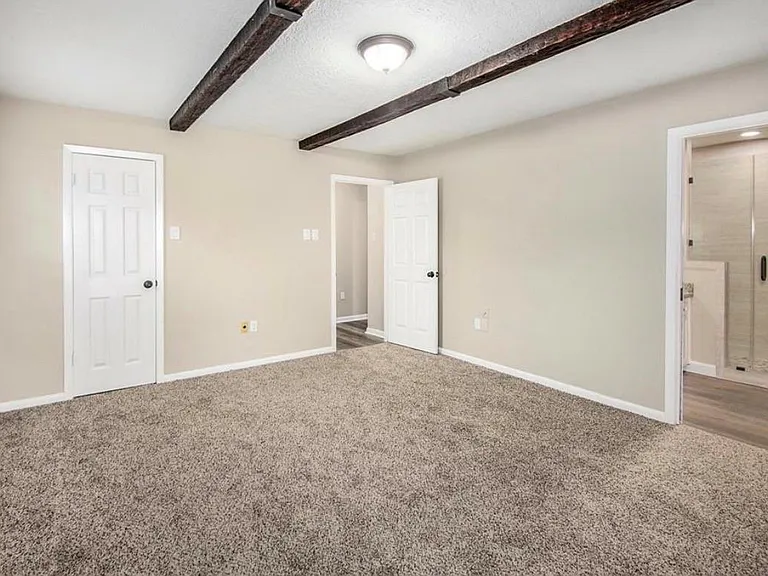 12510 Old River Dr — Photo 11