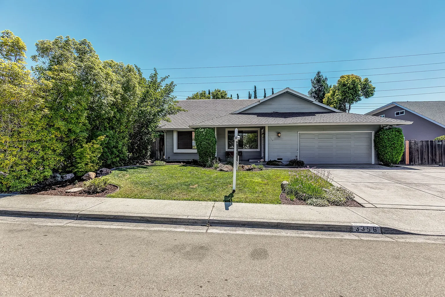 3356 Estero Dr photo 1