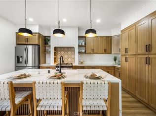 2536 Ladoga Ave, Long Beach, CA 90815